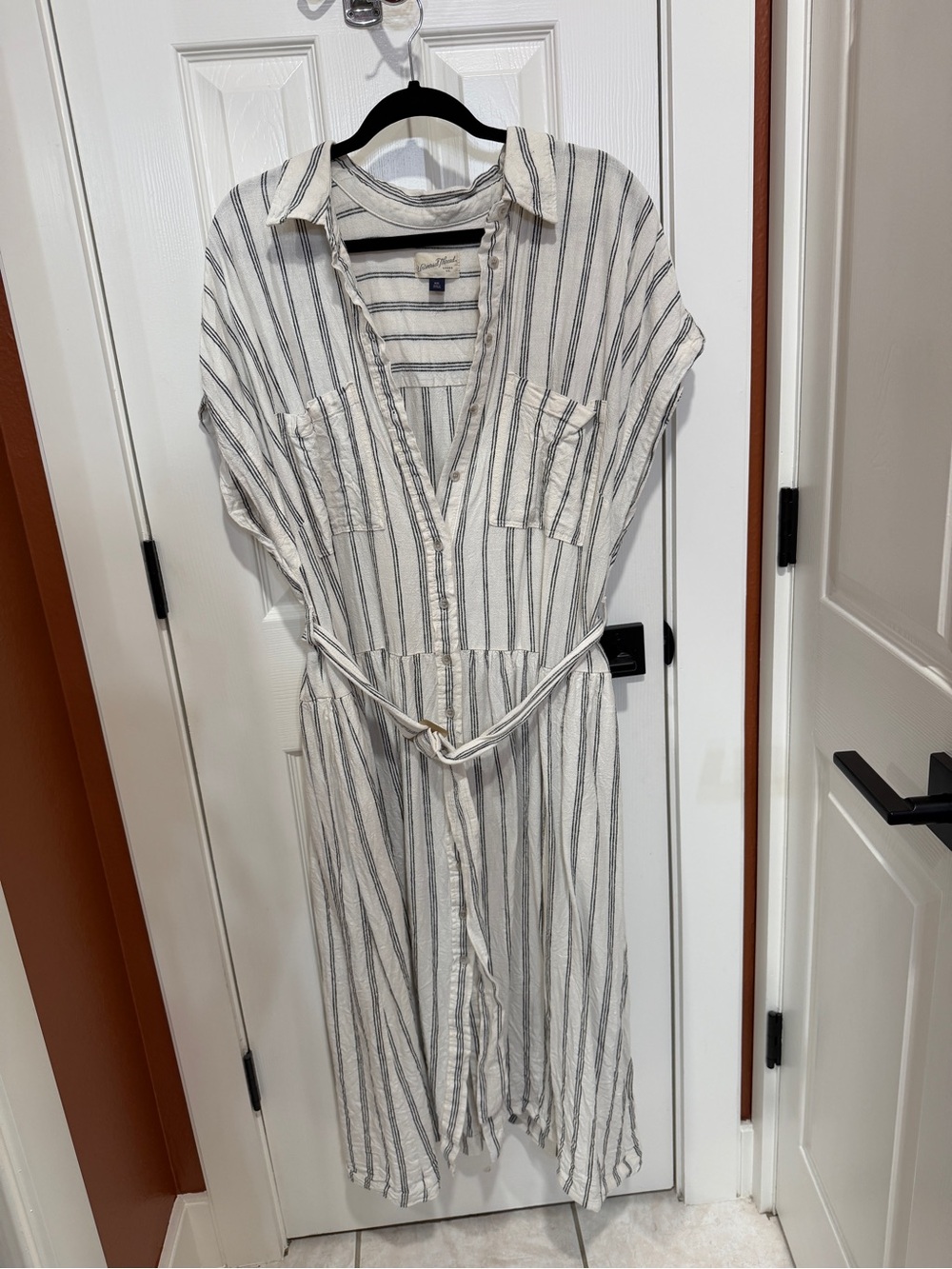 Universal Thread Cream and Gray Striped Midi Dress